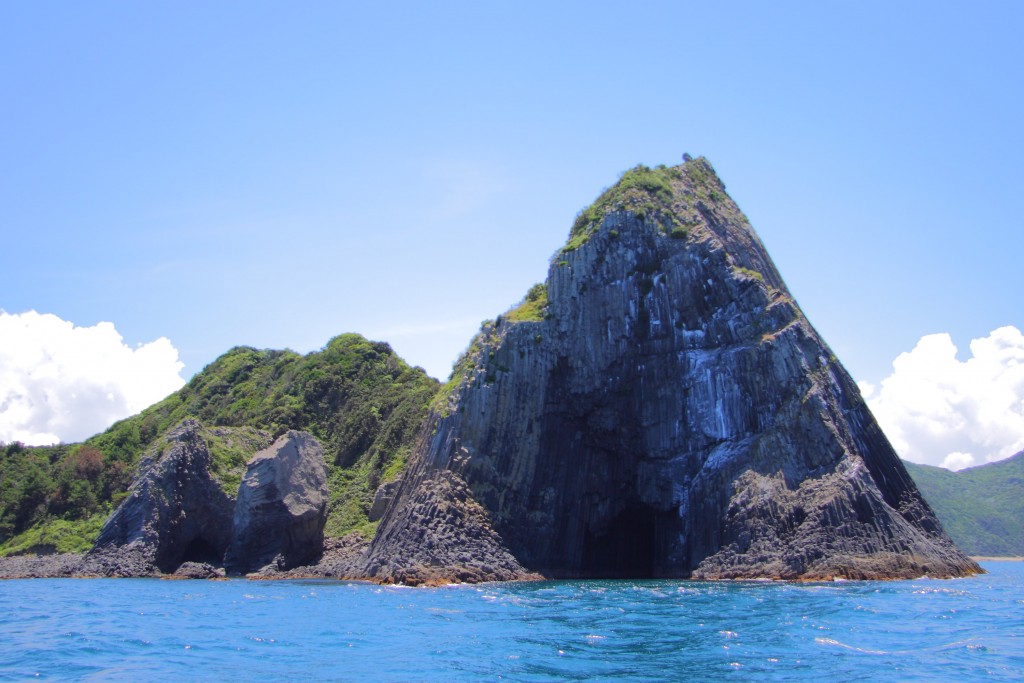 芥屋の大門